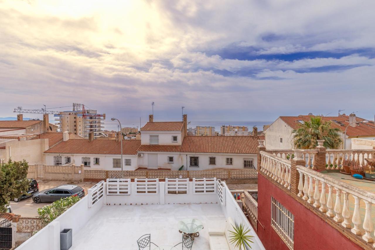 Seabreeze Carihuela Apartment Torremolinos Kültér fotó